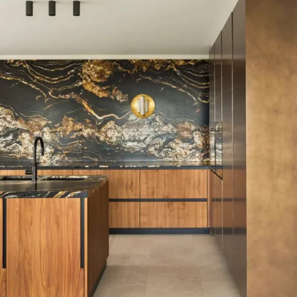 Marmer Magma Gold Brescia Stone